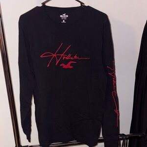 Hollister Men's Black Long Sleeve Tee with Red Script